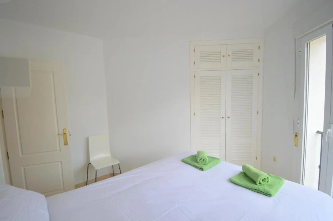 Lomas De Riviera 3 Bed Townhouse Villa Malaga 0*,  Spain